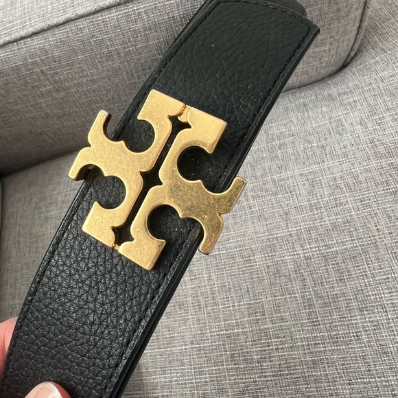 Tory Burch Black and brown double sided Leather Belt with Gold Logo Buckle - Picture 5 of 7
